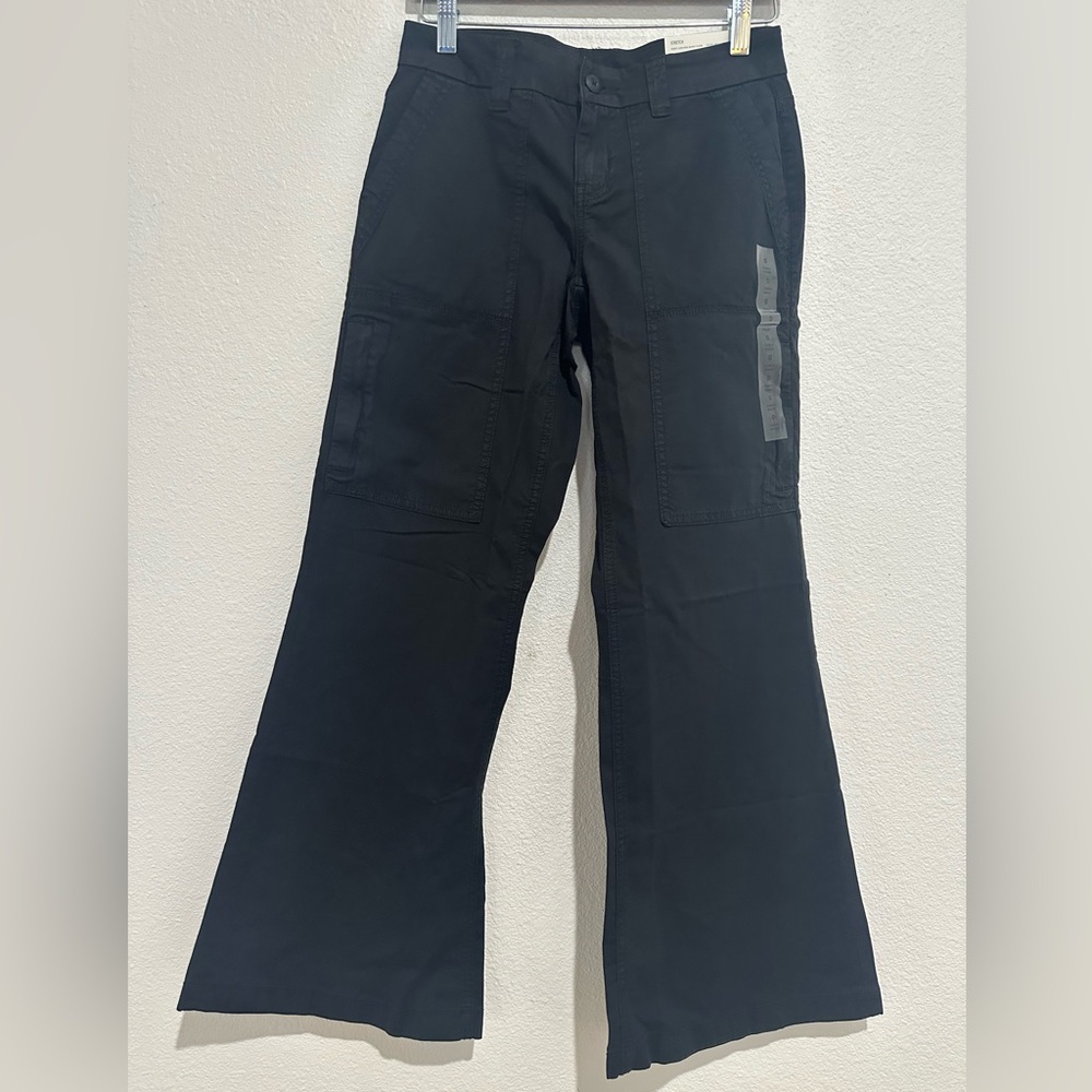 New!! AMERICAN EAGLE black curvy low rise baggy flare pants, size 0/25 SHORT
